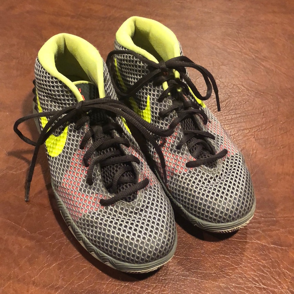 Nike Kyrie sneakers, size 7Y